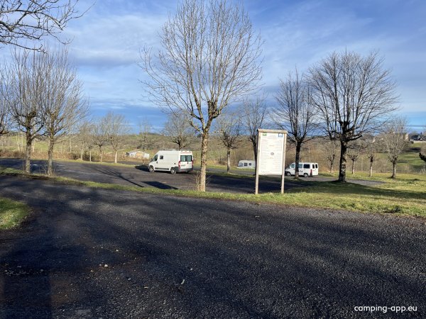 Stellplatz La Tour d'Auvergne