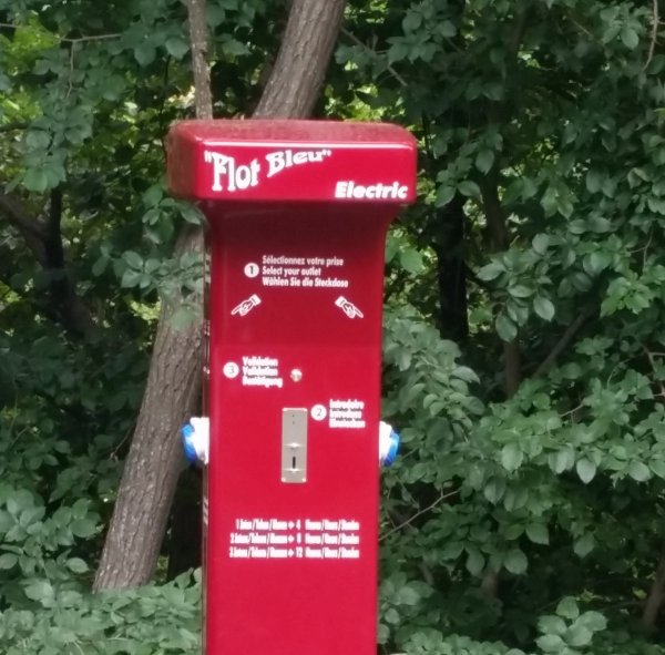 Stellplatz Champeix — Photo 2