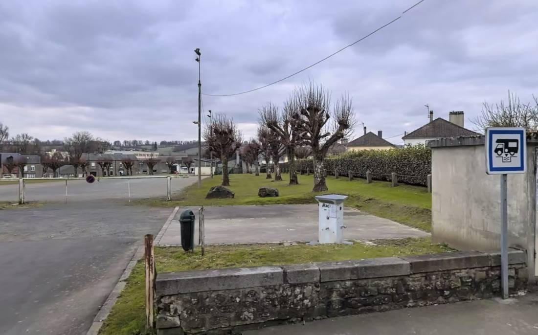 Stellplatz Tinchebray-Bocage — Ställplats in Tinchebray-Bocage