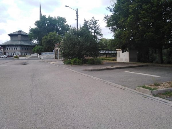 WoMo Stellplatz Baccarat — Ställplats in Baccarat