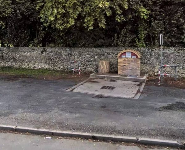 Stellplatz Saint-Léon-sur-l'Isle — Photo 3