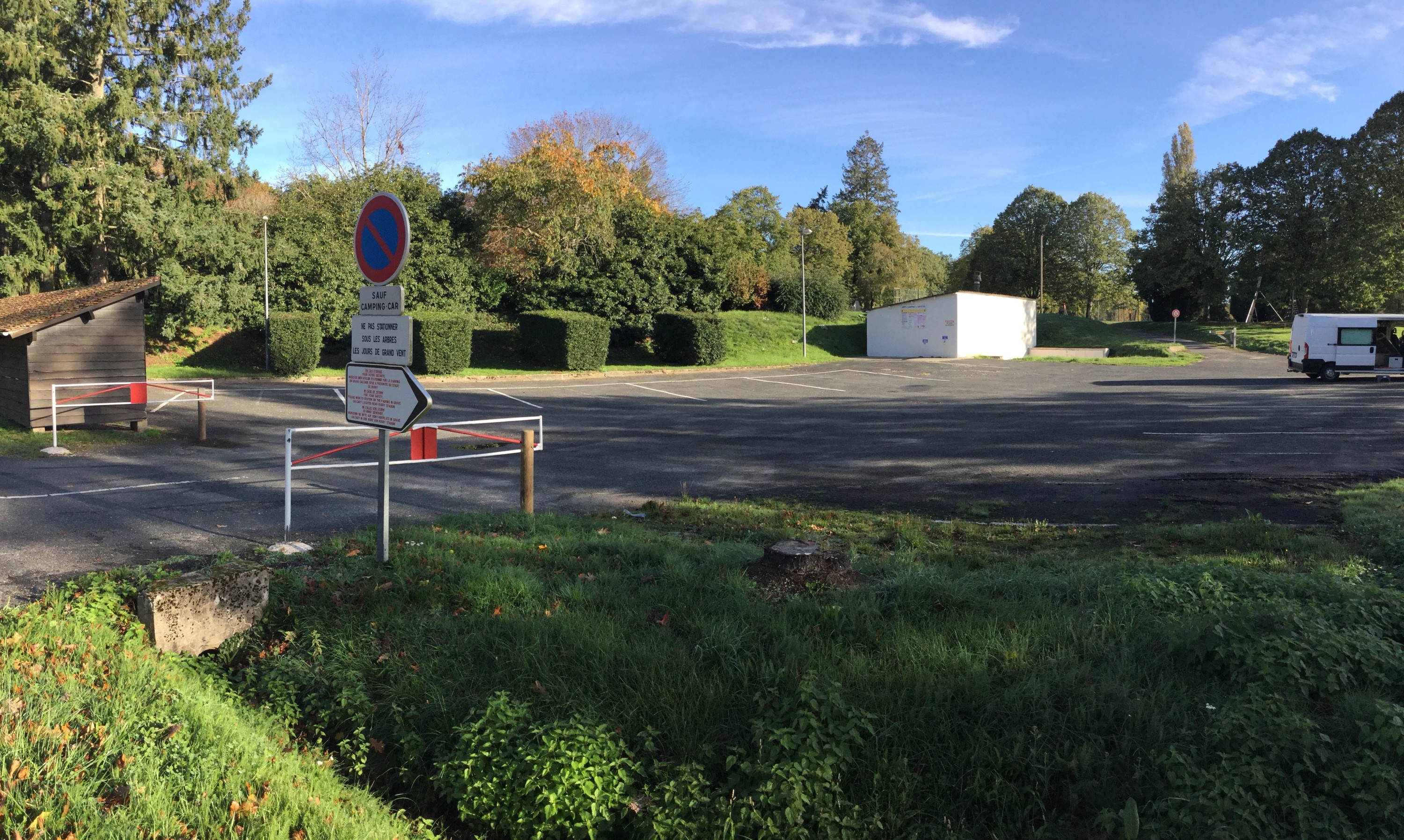 Stellplatz Aubigny-sur-Nère — Ställplats in Aubigny-sur-Nère