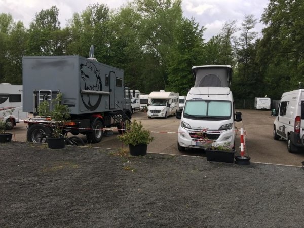 Stellplatz Wischlinger Weg Dortmund — Aire camping car in Dortmund