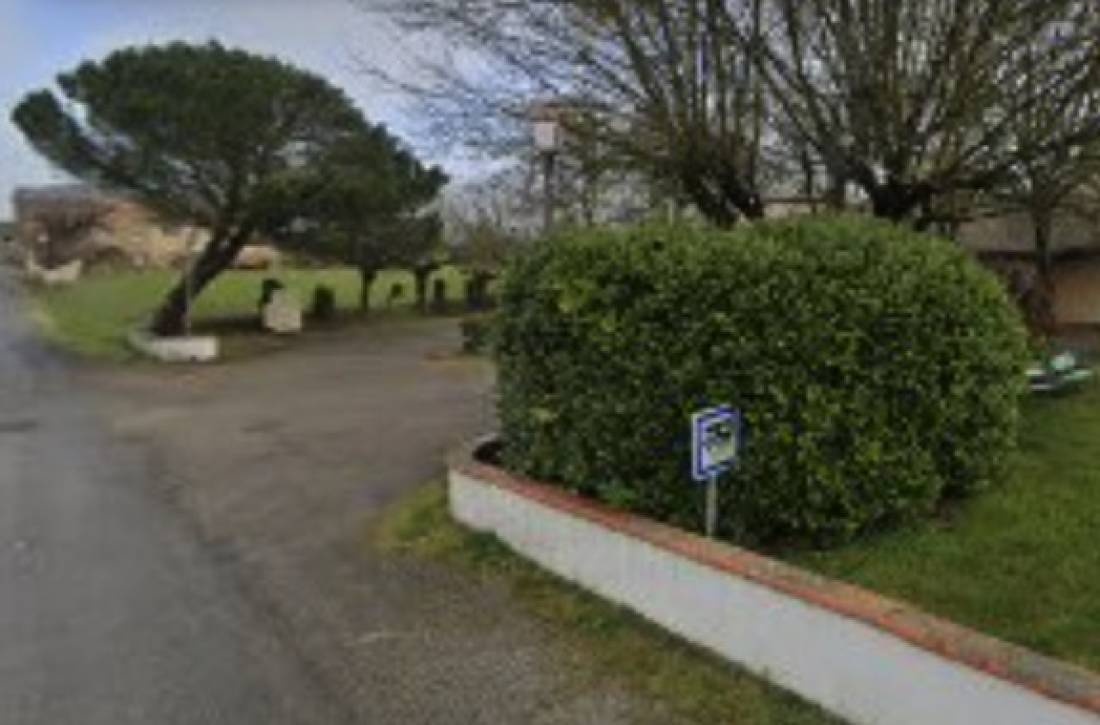 Stellplatz Le Village — 露营车营地 in Le Ségur