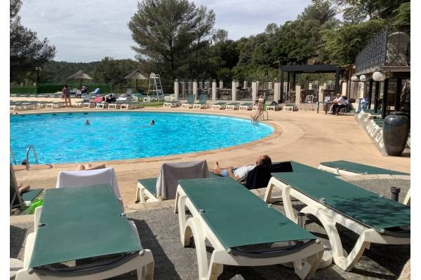 Esterel Caravaning 5* — Kamp yeri in Saint-Raphaël