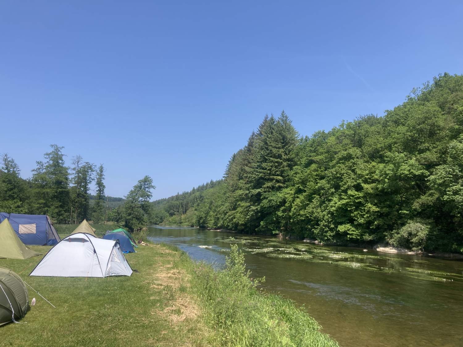 Camping  Ile de faigneul *** — Campingplatz in Bouillon