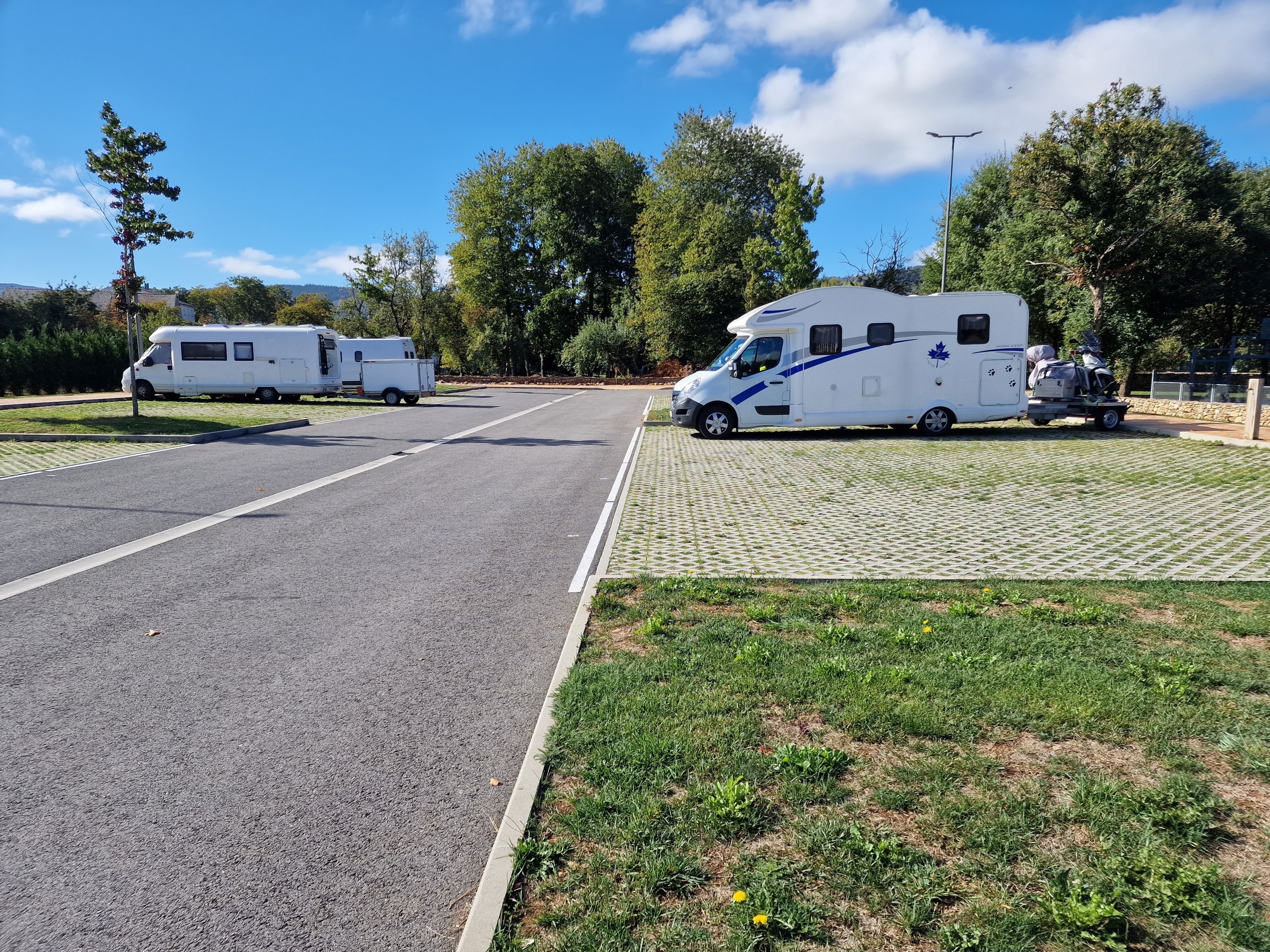 Autocaravanes Baralla — Camperplaats in Baralla