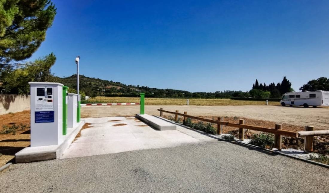 Aire CAMPING-CAR PARK Le Val — Campervan Site in Le Val
