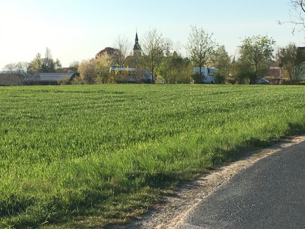 Übernachtungsparkplatz Wachau Seifersdorf — Foto 2