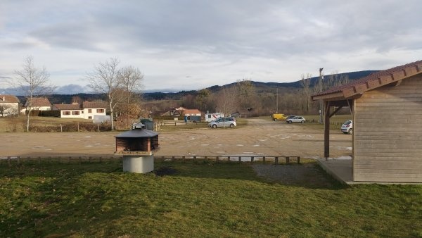 Stellplatz Noirétable — Stellplatz in Noirétable