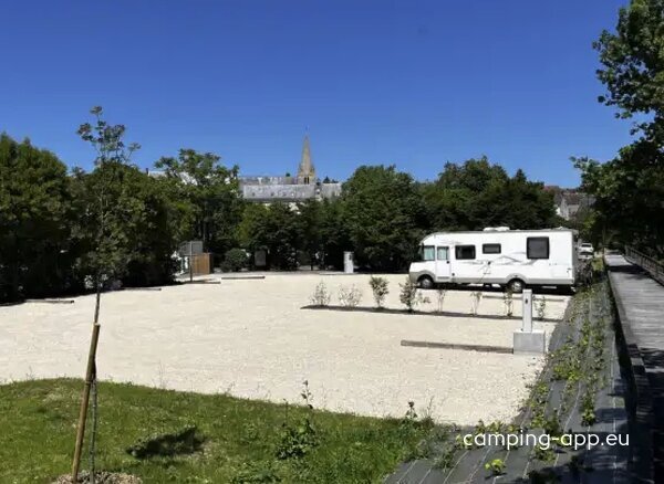 Stellplatz Esvres — Photo 2