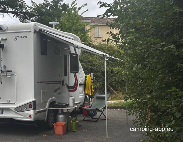 Stellplatz Créon — Photo 3