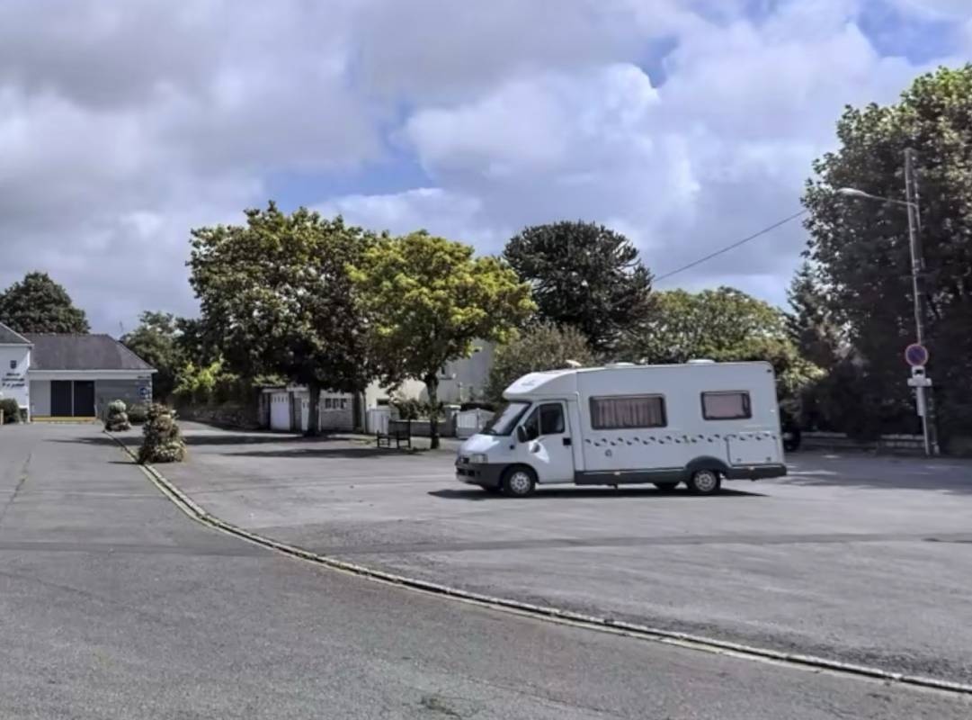 Stellplatz Gourin — Sítio para autocaravanas in Gourin