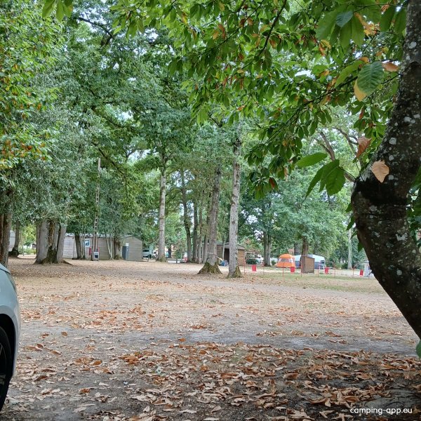 Camping municipal L'Etoile Saint-Hilaire-de-Chaléons