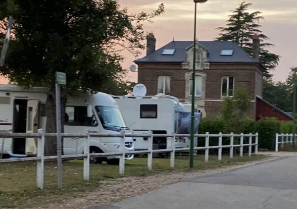 Stellplatz Campigny — Photo 2