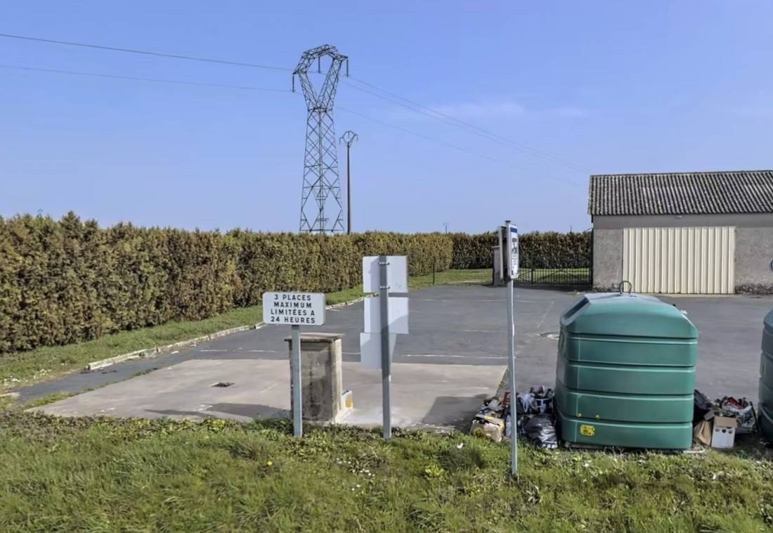 Stellplatz Athée-sur-Cher — Area di sosta in Athée-sur-Cher