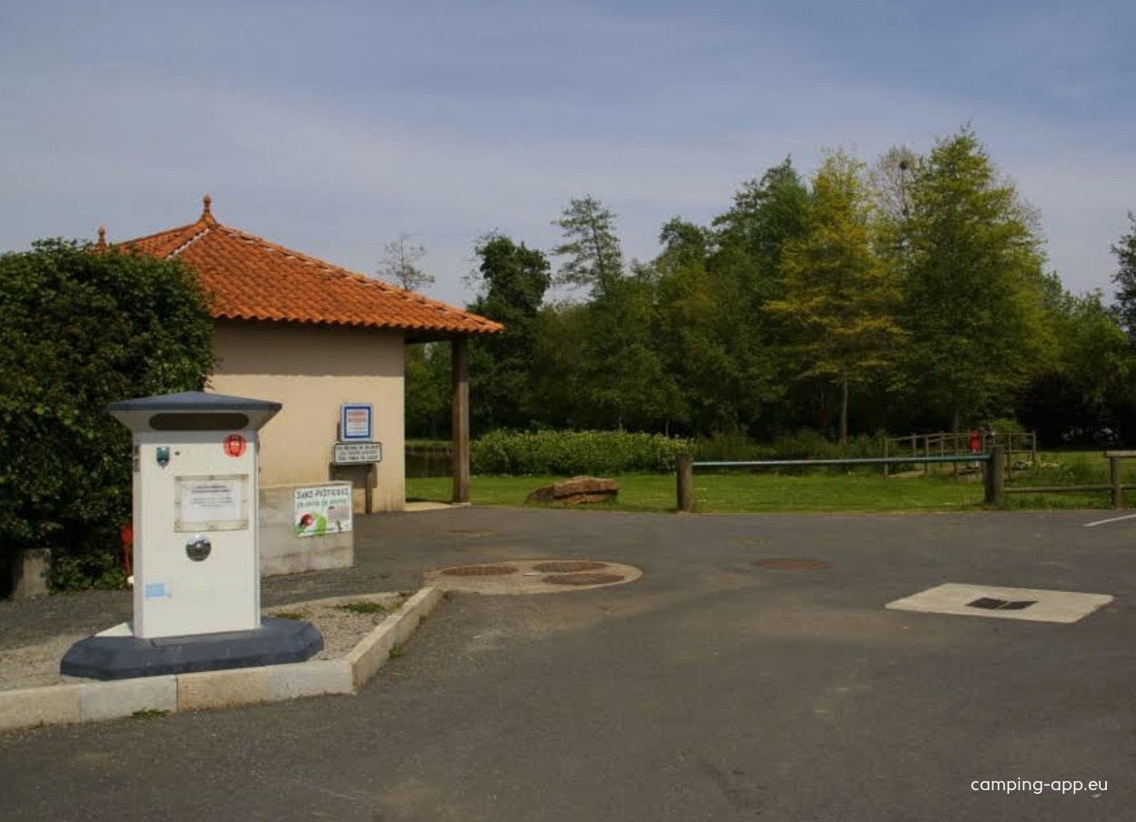 Stellplatz Beaupréau-en-Mauges — Camperplads in Beaupréau-en-Mauges