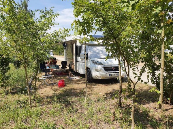 Stellplatz Giffaumont-Champaubert — Photo 2