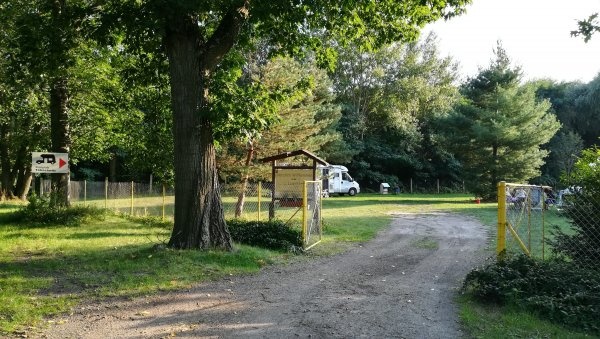 Stellplatz Tätzschwitz — Sp. parking dla kamperów in Tätzschwitz