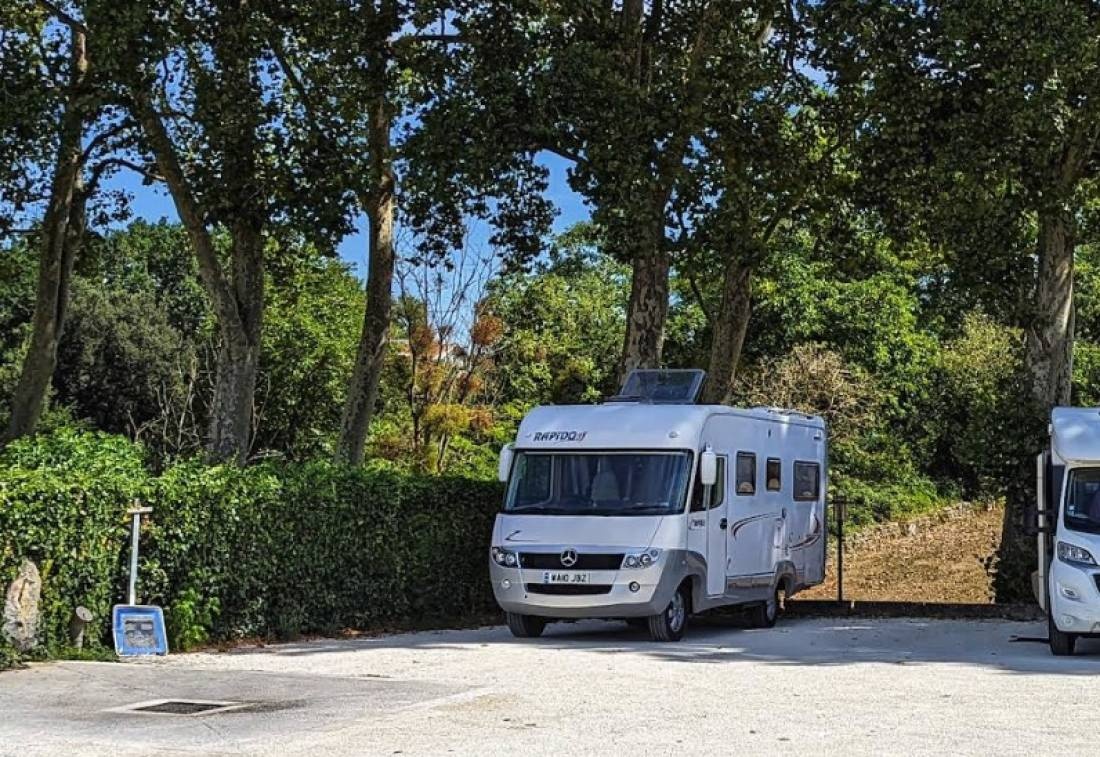 Stellplatz Saint-Porchaire — Stellplatz in Saint-Porchaire