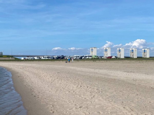 Camp & Surf Markermeer — Photo 4