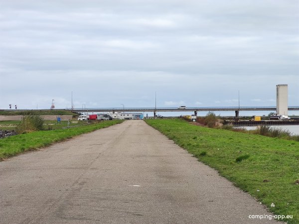 Camp & Surf Markermeer — Foto 6