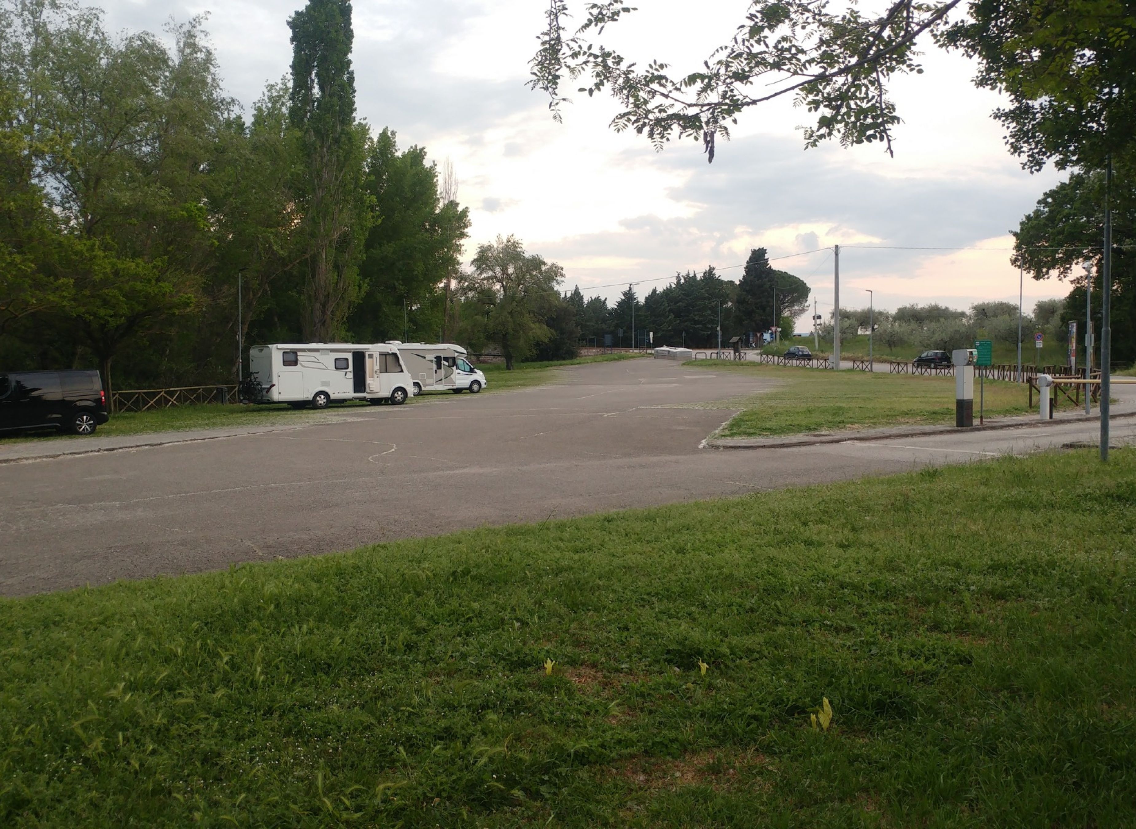 Womo Parkplätze von Assisi — Bobilplass in Assisi