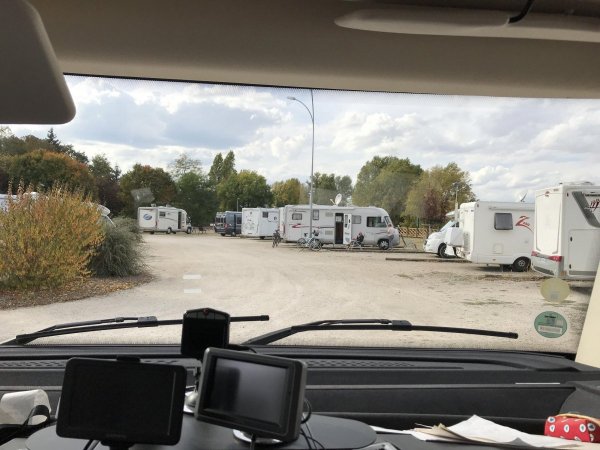 Stellplatz Sully-sur-Loire — Photo 2