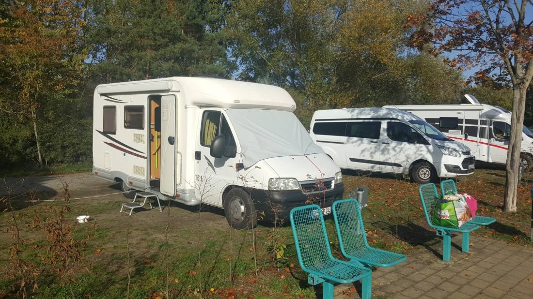 Lausitzbad Hoyerswerda — Camperplaats in Hoyerswerda