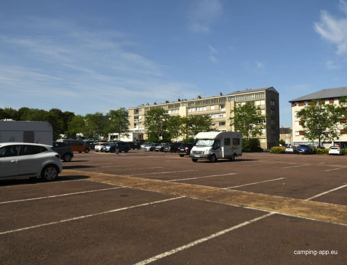 Stellplatz Vire — Ställplats in Vire Normandie