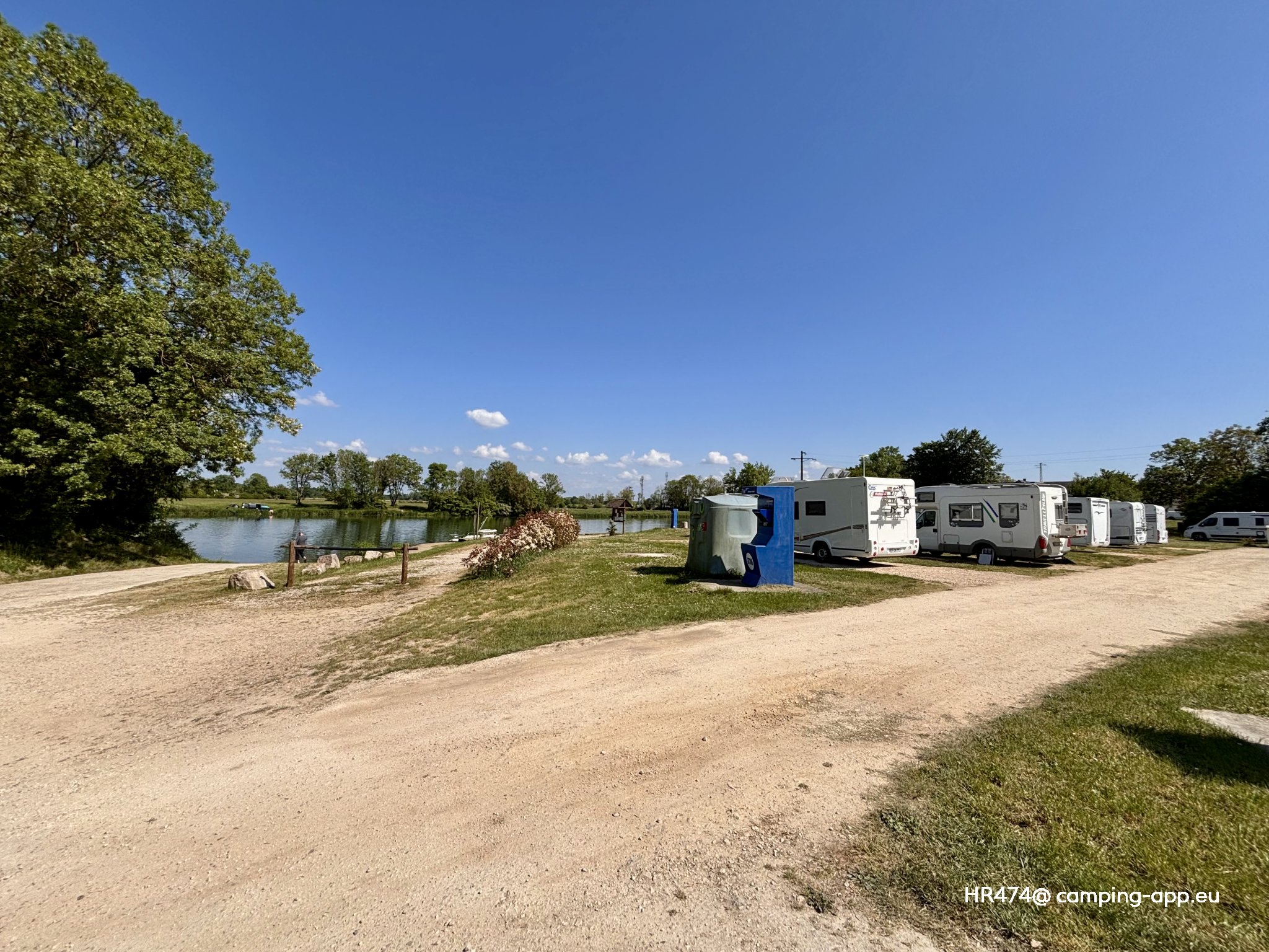 WoMo Stellplatz Lamarche-sur-Saône — Bobilplass in Lamarche-sur-Saône