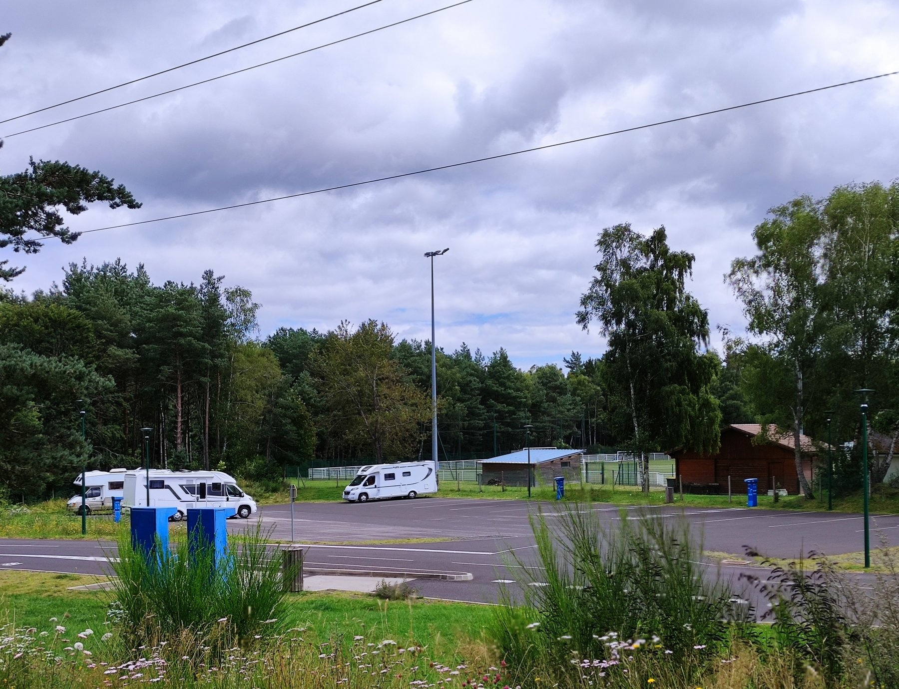 Stellplatz Orcines — Camperplaats in Orcines