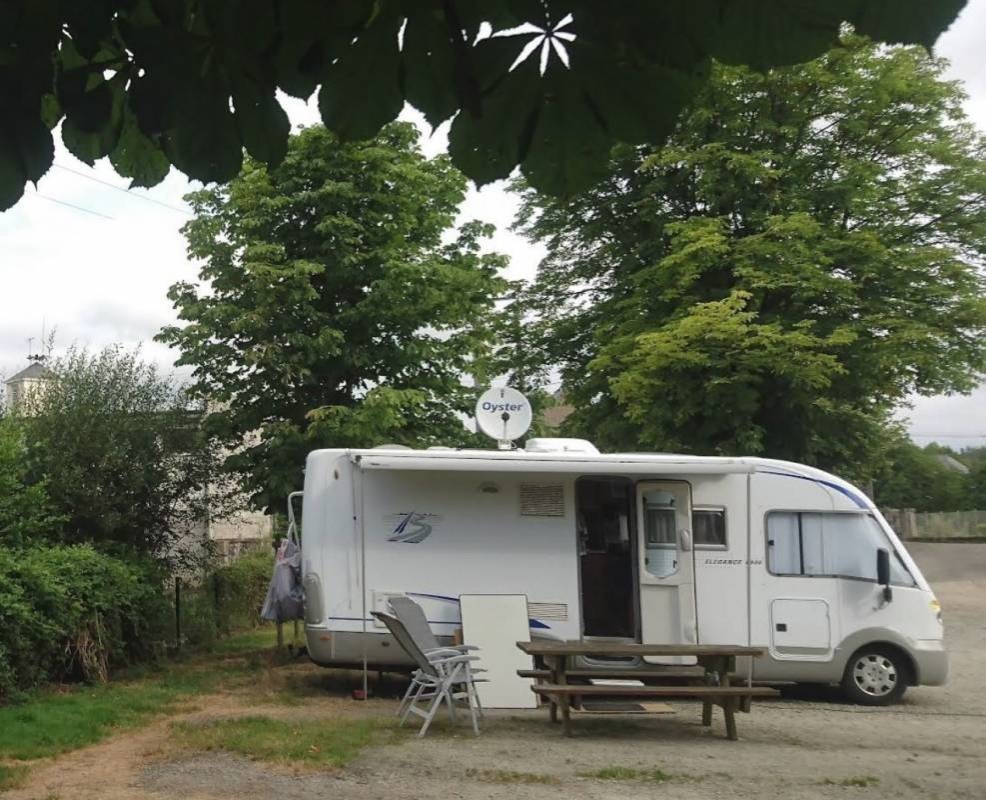 Stellplatz Gorron — Ställplats in Gorron