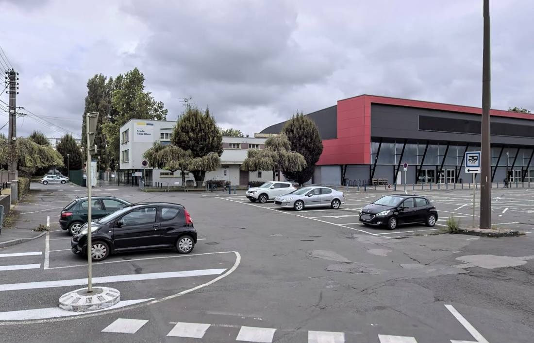 Stellplatz Montbéliard — 露营车营地 in Montbéliard