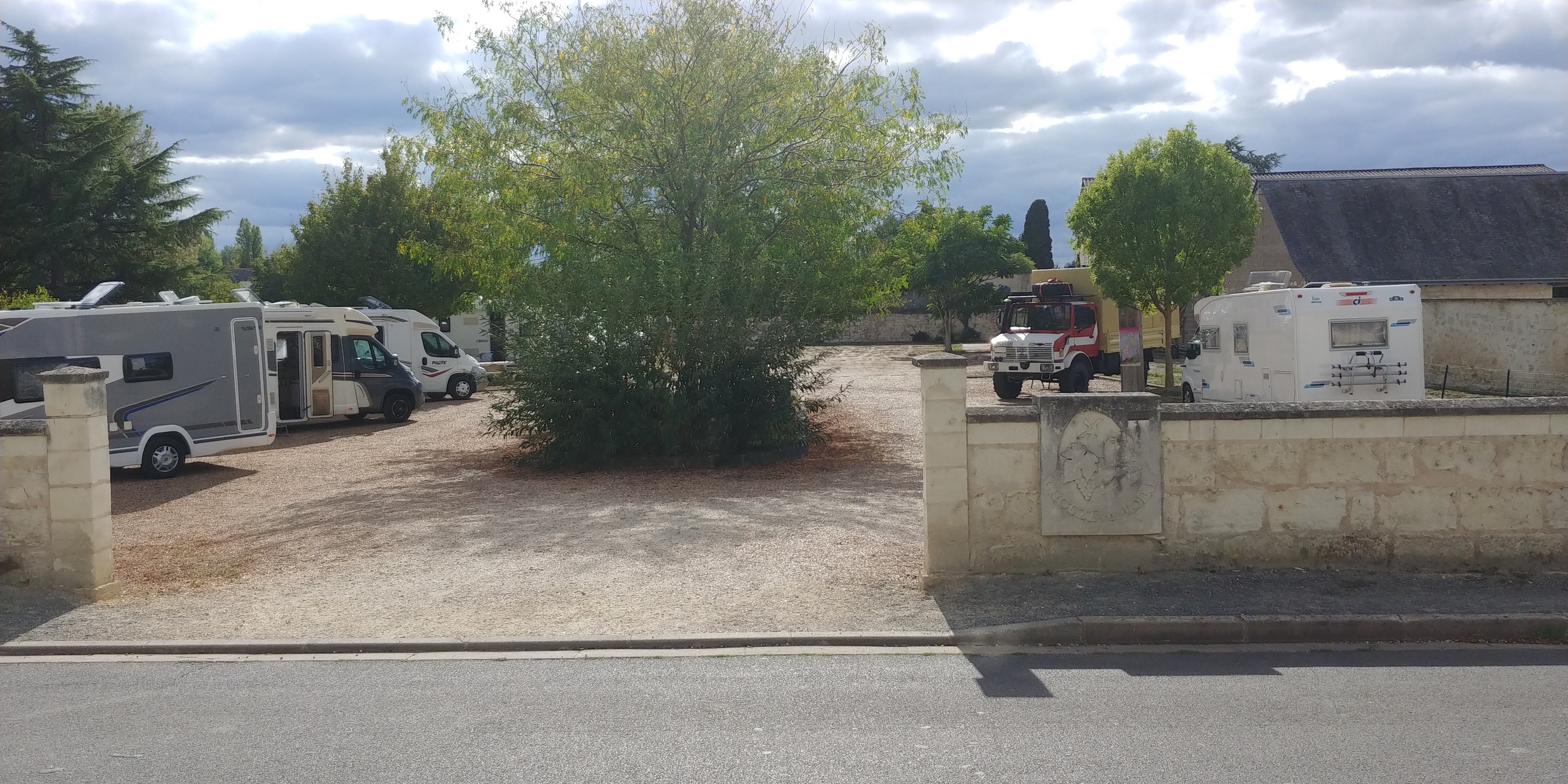 Stellplatz Chouzé-sur-Loire — Ställplats in Chouzé-sur-Loire