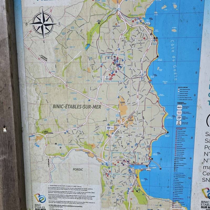 Stellplatz Binic-Étables-sur-Mer — Ställplats in Binic-Étables-sur-Mer