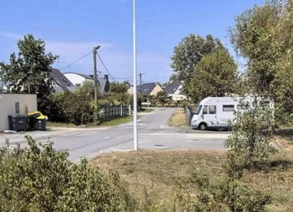 Stellplatz Theix-Noyalo — Photo 2