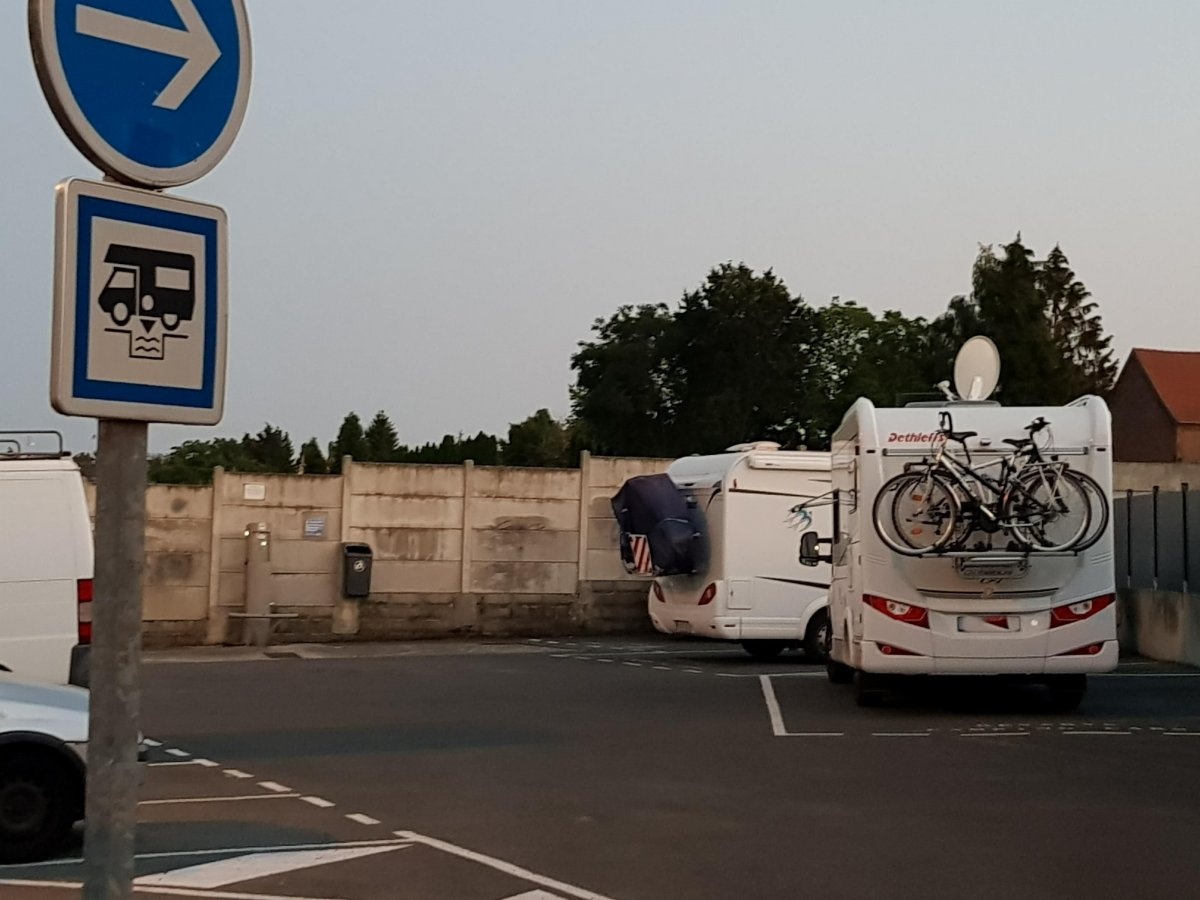 Stellplatz Crespin — Bobilplass in Crespin