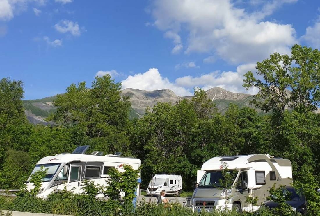 Stellplatz Allos — Campervan Site in Allos