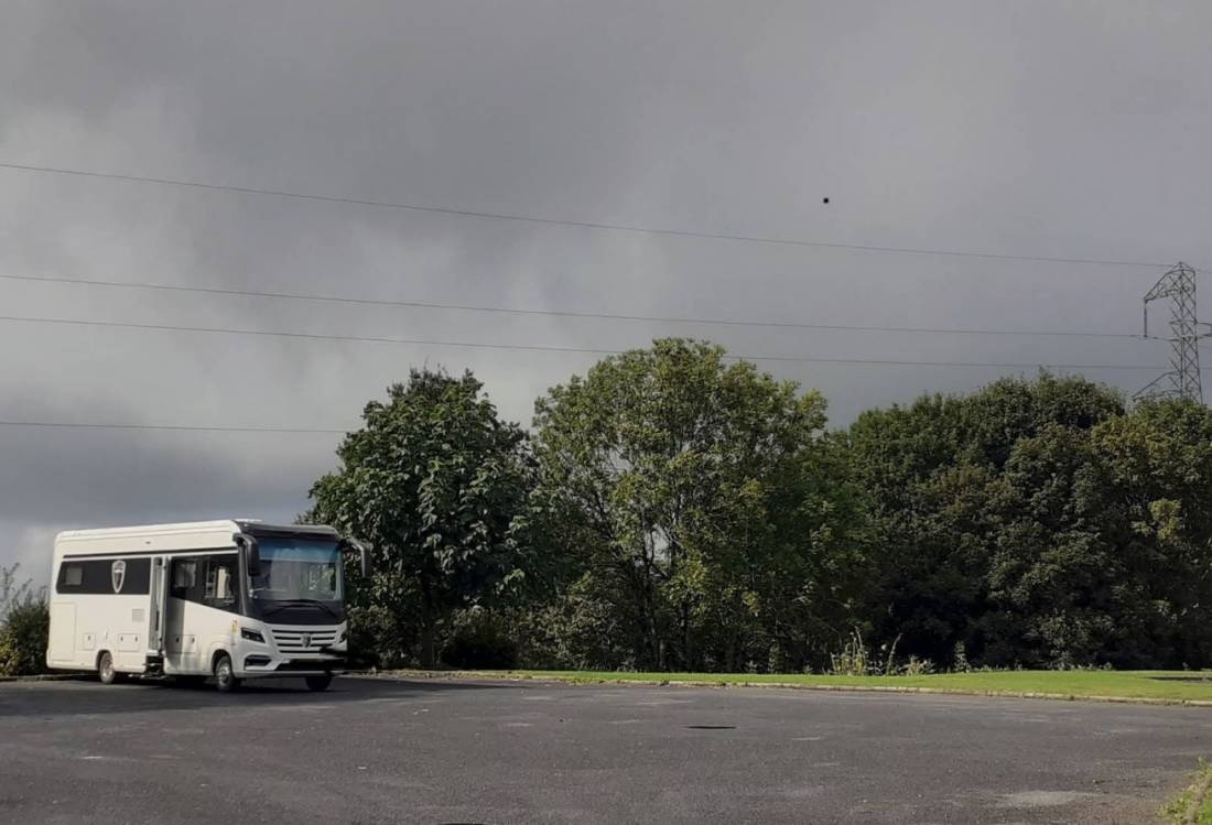 Stellplatz Montsalvy — Місце для кемперів in Montsalvy