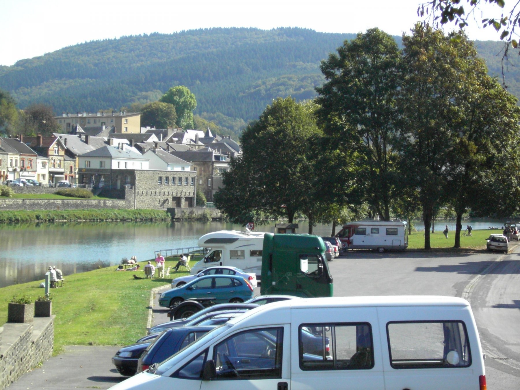 Stellplatz Monthermé — Stellplatz in Monthermé