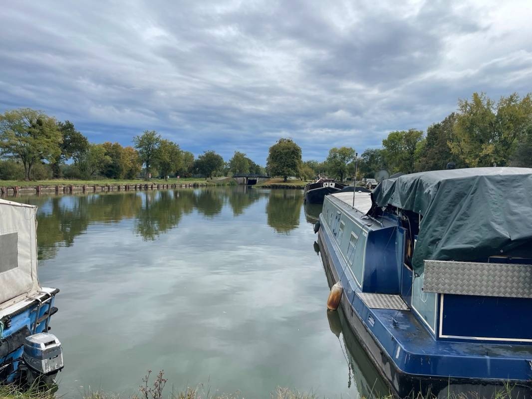 Stellplatz Beaulon — Ställplats in Beaulon