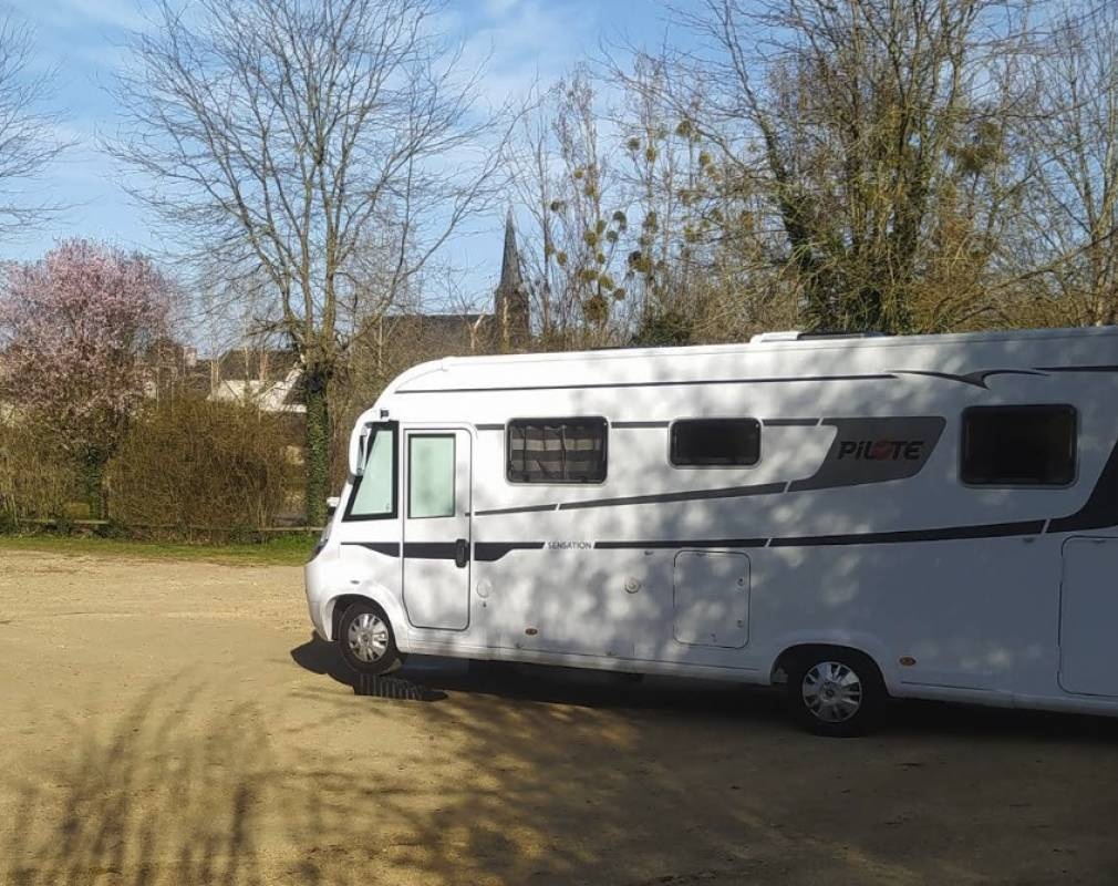 Stellplatz Baugé-en-Anjou — Campervan Site in Baugé-en-Anjou