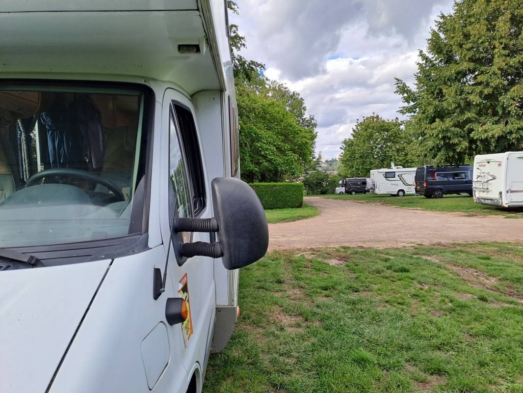 Stellplatz Beauvais — Karavan Sitesi in Beauvais