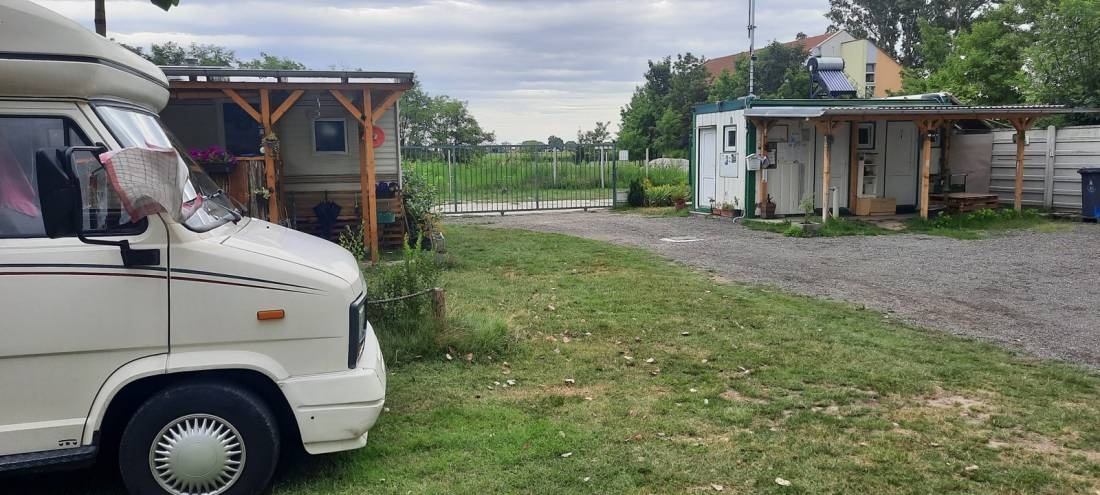 Caravan Stellplatz Cilistov — Aire camping car in Šamorín
