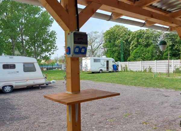 Caravan Stellplatz Cilistov — Photo 4