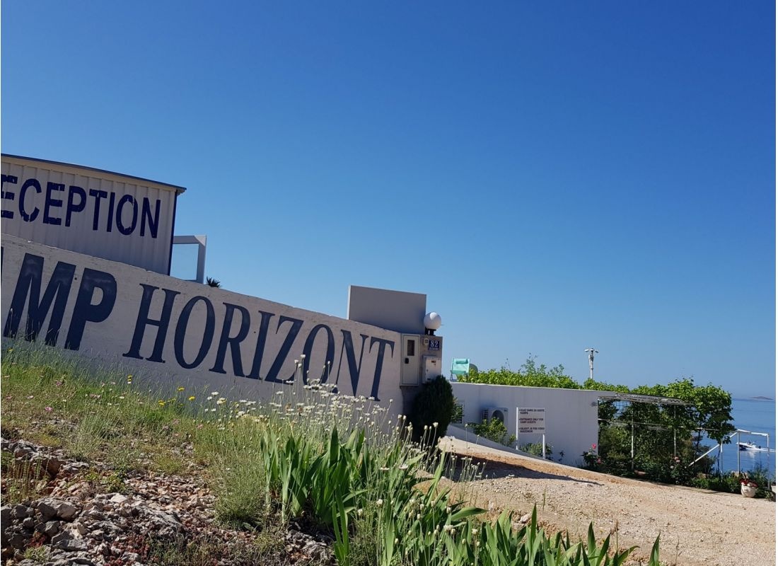 Camp Horizont Primosten — Campingplass in 