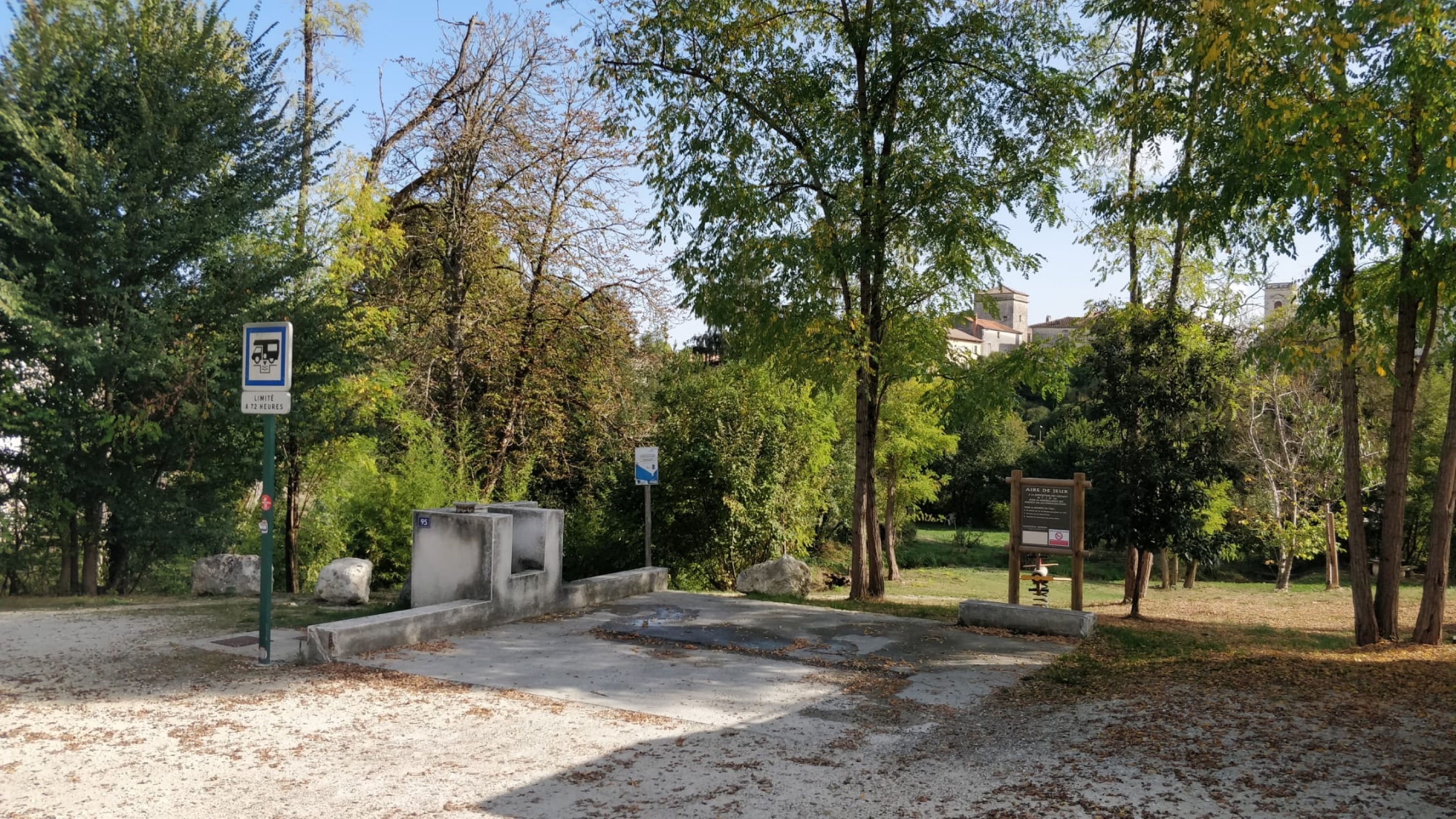 Stellplatz Lavardac — Ställplats in Lavardac
