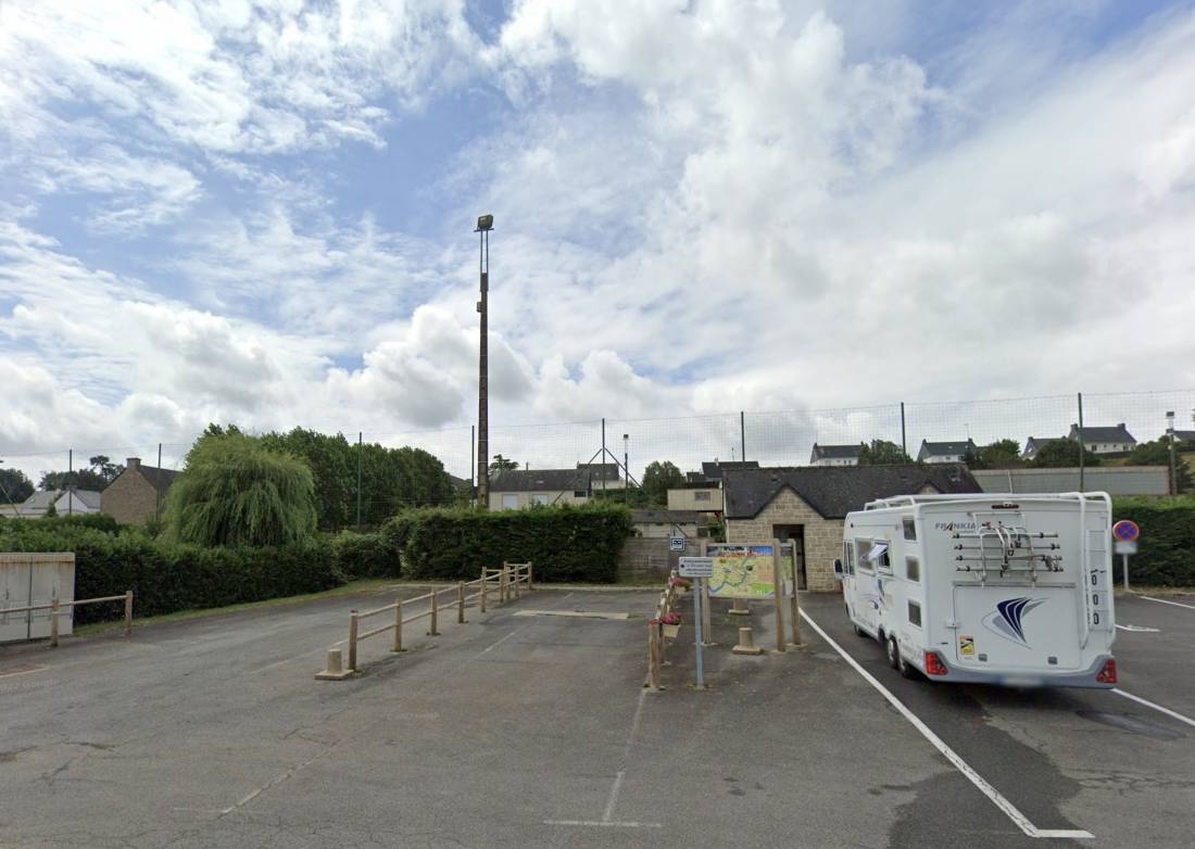 Stellplatz Marzan — Area di sosta in Marzan