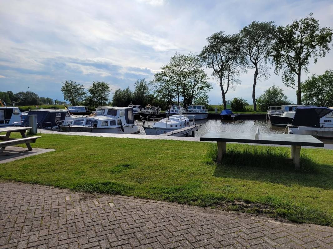 Jachthaven Wommels — Campervan Site in Wommels